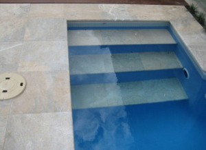 Crema Blue Bullnose Paver (13)